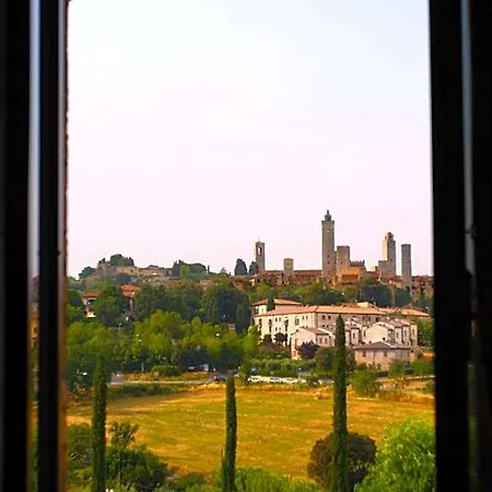Alojamento de Acomodação e Pequeno-almoço Viani San Gimignano